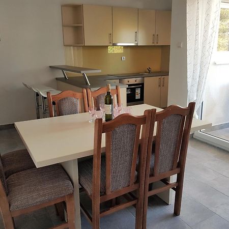 Summer Holiday Apartments Novalja Ngoại thất bức ảnh